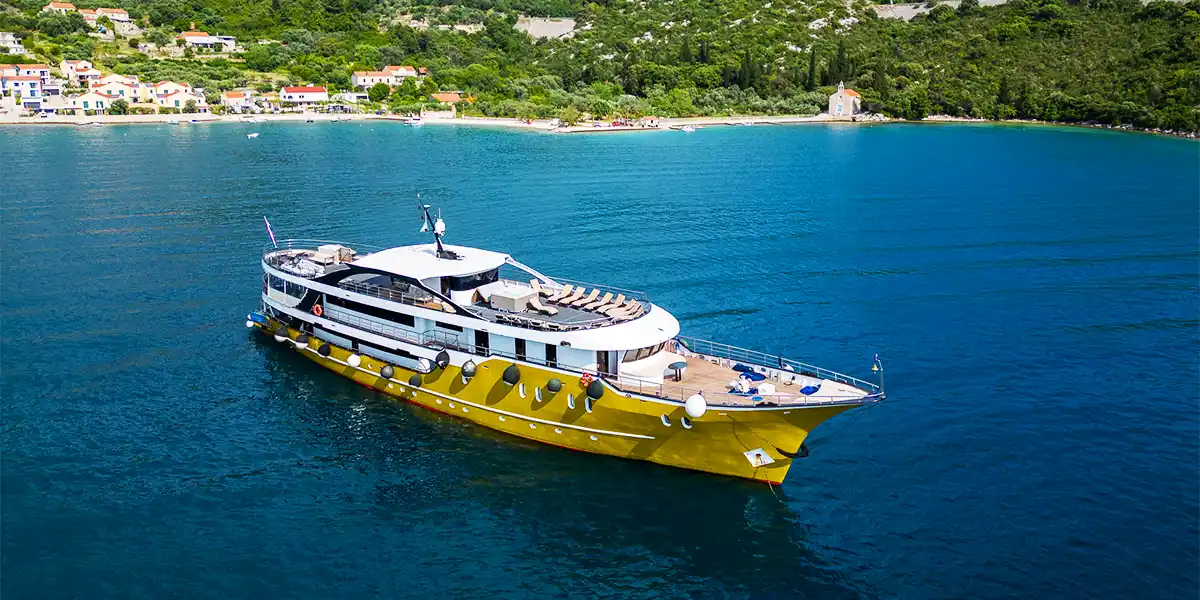 Croatia Island-Hopping Cruise from Dubrovnik to Trogir